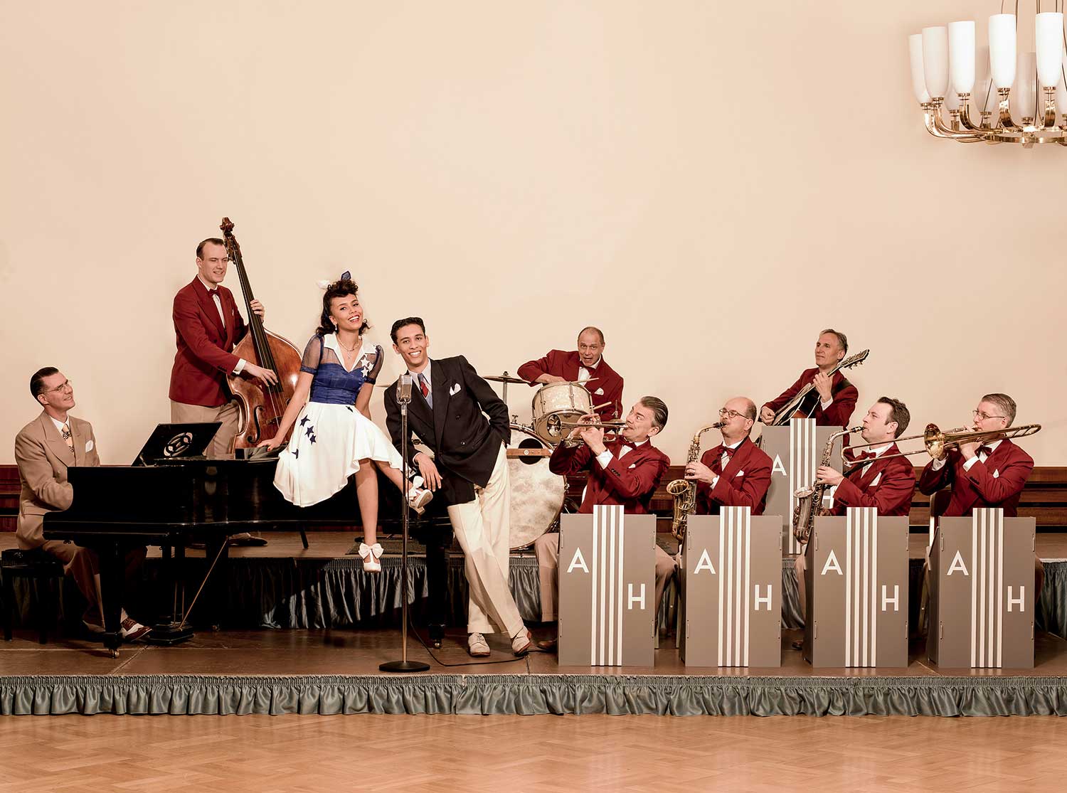 Andrej Hermlin and his Swing Dance Orchestra